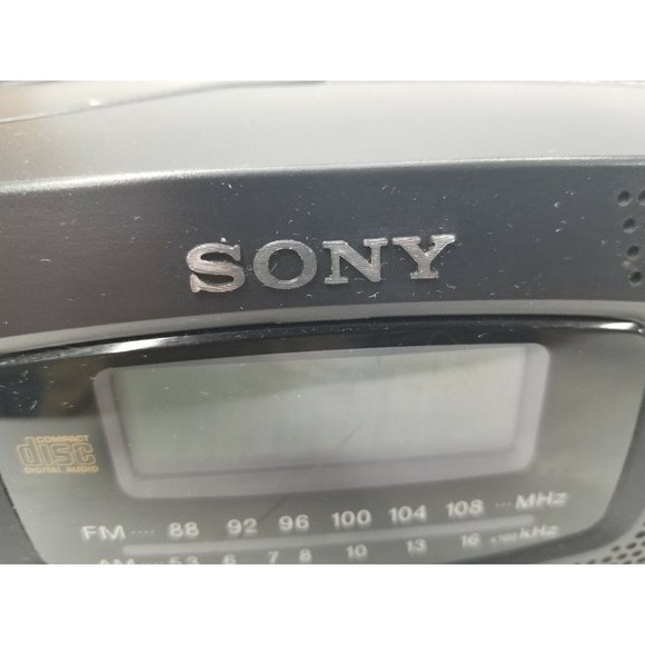 Sony Compact Disc Radio AM FM Alarm Clock Snooze Sleep A6 - Picture 8 of 9